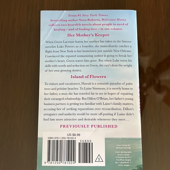 Nora Roberts Book Bundle - Picture 3 of 3